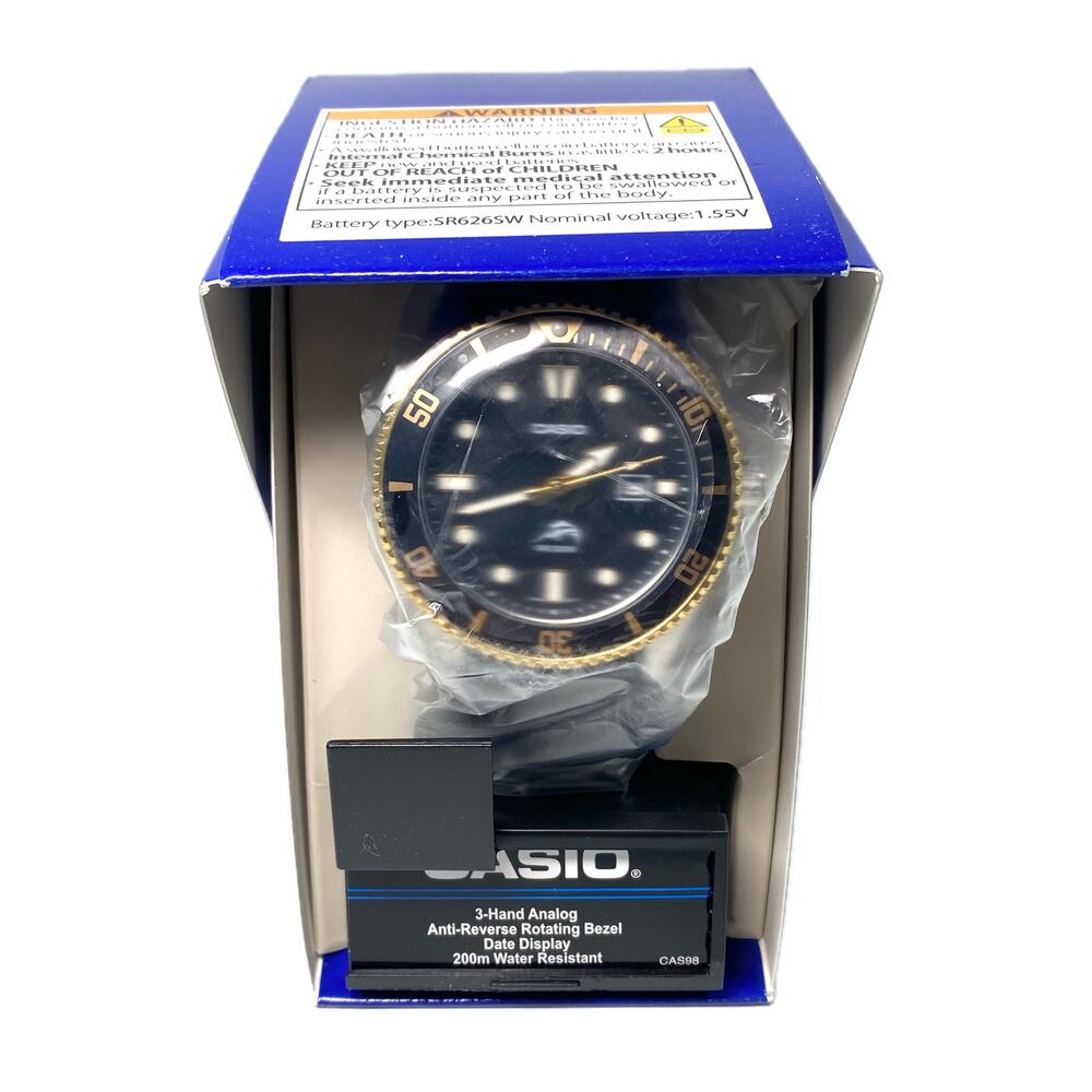 Casio Duro MDV-106G Divers Watch 46mm Gold Black WR 200m Screw Down Crown BNIB